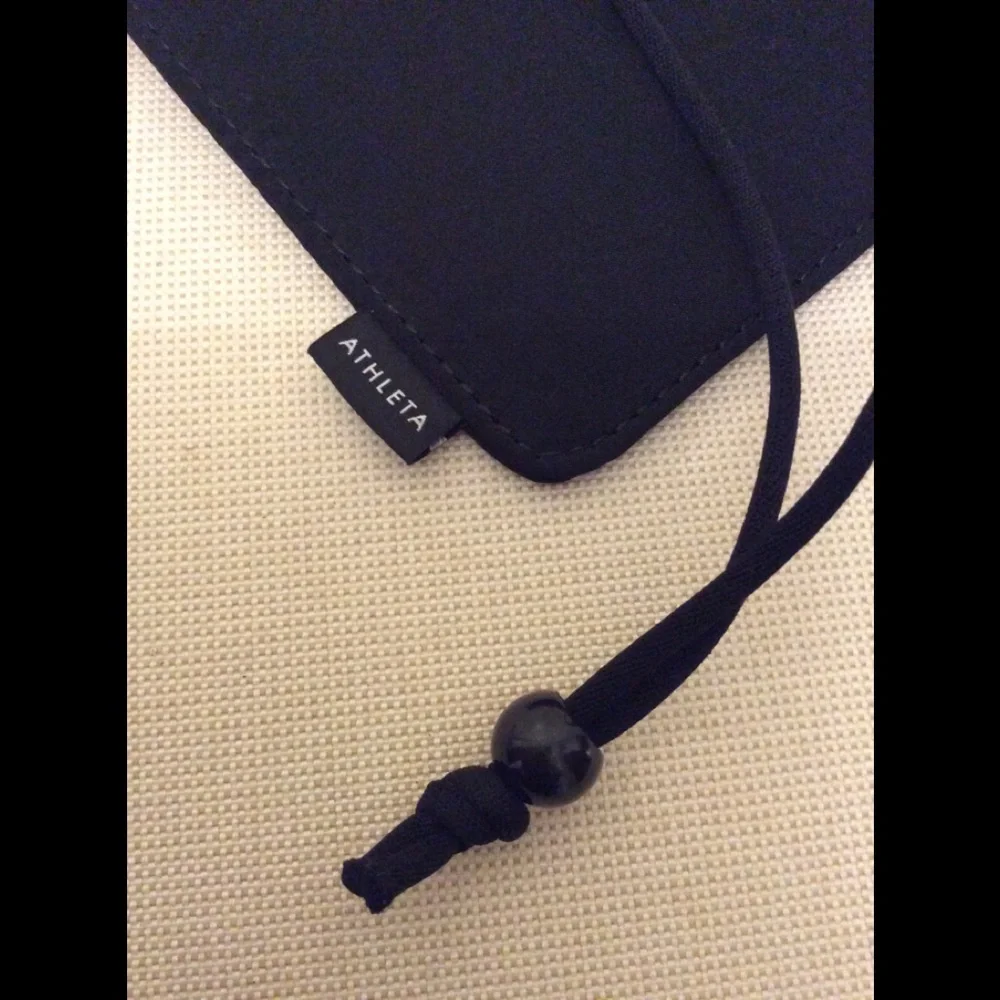 Athlete face mask bag